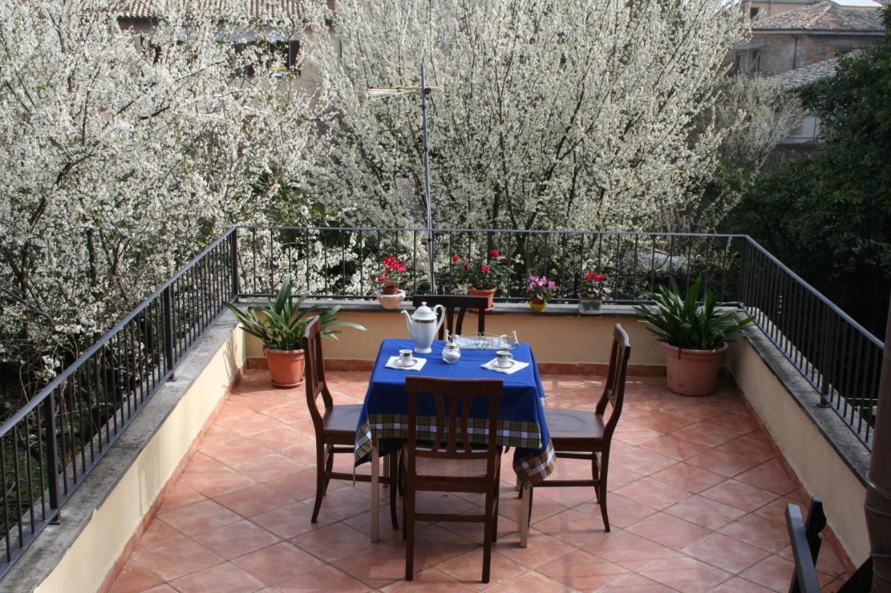 Casa Flavia Apartment ออร์เวียโต ภายนอก รูปภาพ